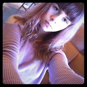 Meet your Posher, Elli